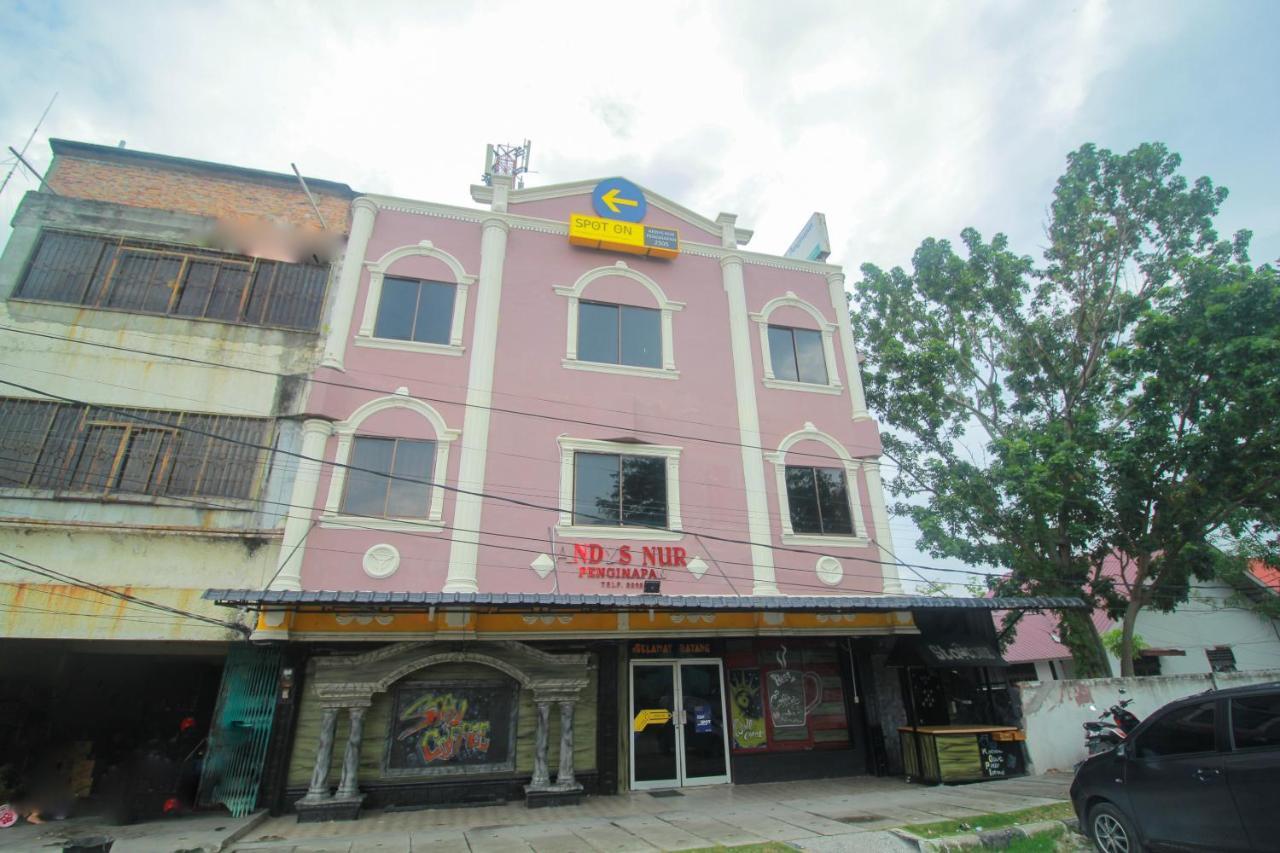 Spot On 2305 Andys Nur Penginapan Dumai Extérieur photo
