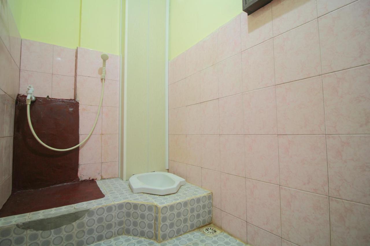 Spot On 2305 Andys Nur Penginapan Dumai Extérieur photo