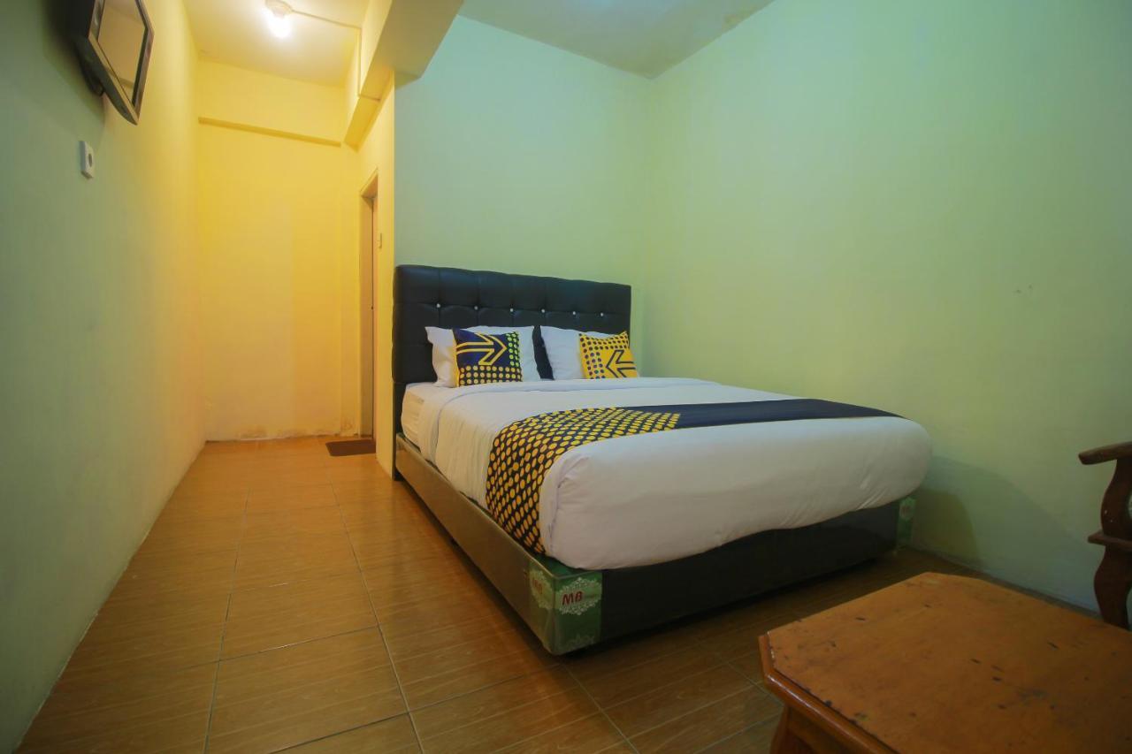 Spot On 2305 Andys Nur Penginapan Dumai Extérieur photo
