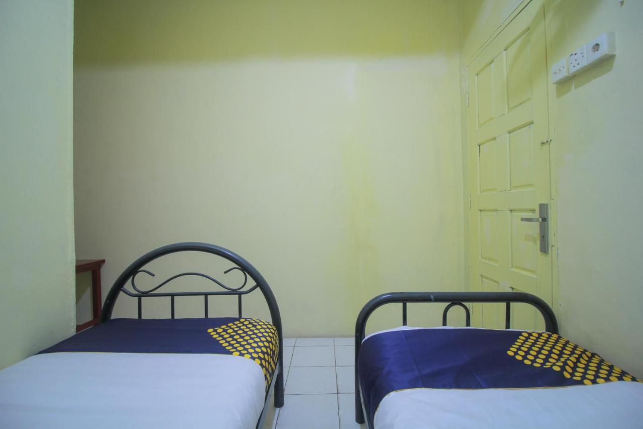 Spot On 2305 Andys Nur Penginapan Dumai Extérieur photo